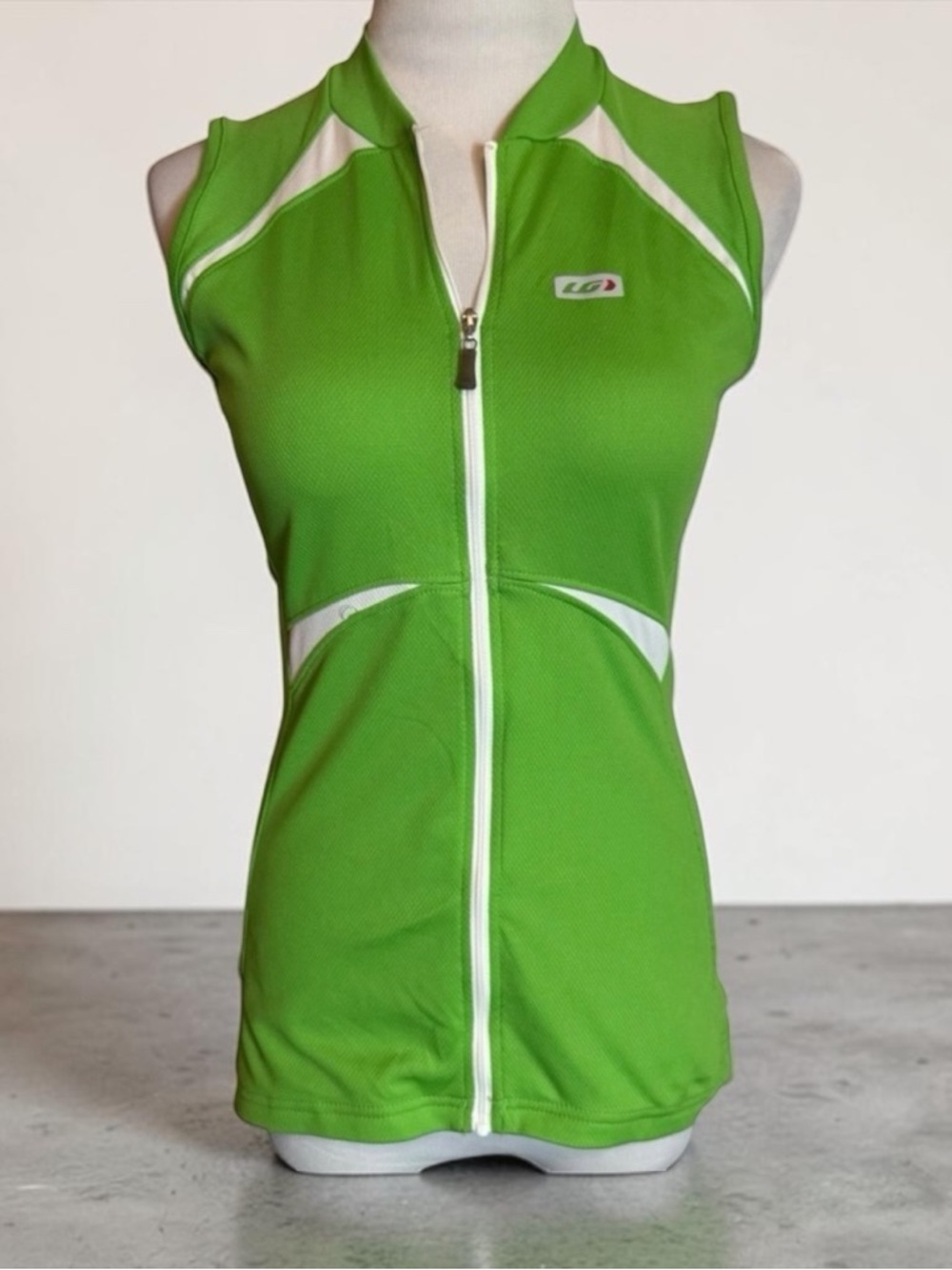 NWT  LOUIS GARNEAU CYCLING Jersey Size Medium Green White Shirt Full Zip Tank